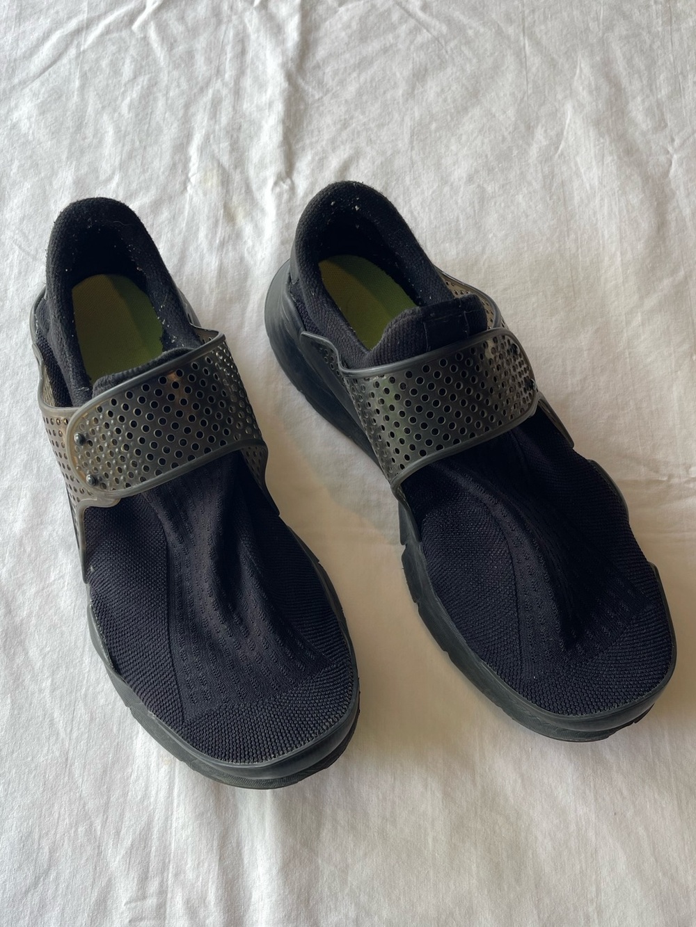 Nike Slip On Men’s Sneakers
